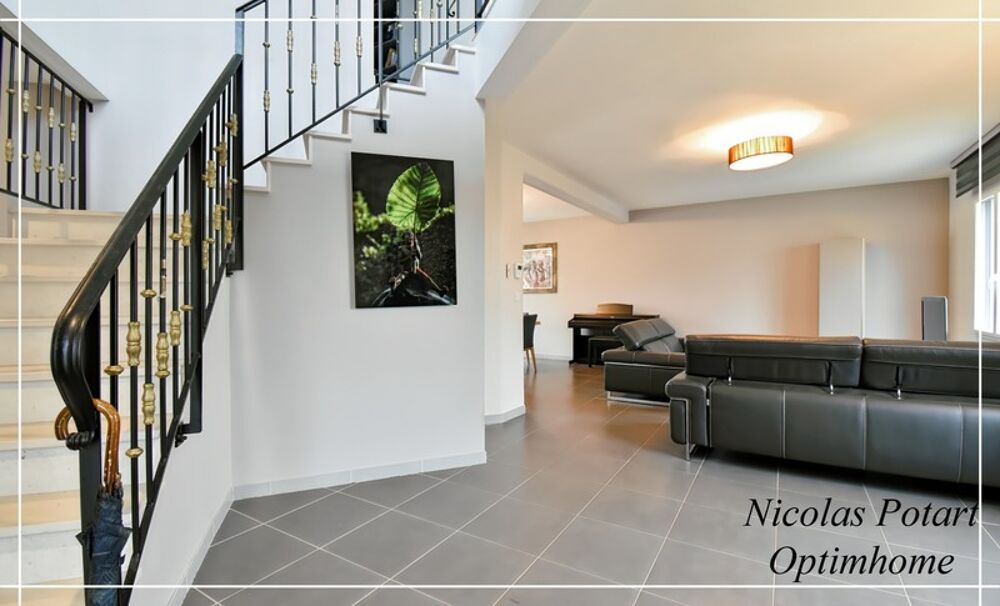 Superbe Maison Contemporaine à Compiègne avec Jardin et Salle de Cinéma