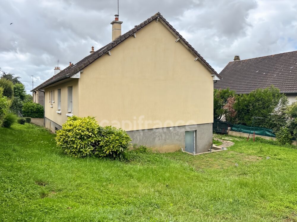 LE MANS Quartier Maillet-Bellevue Maison sur sous sol 4 chambres