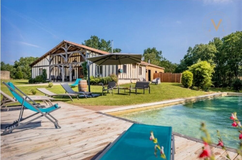 Maison 6 pièces 250 m² · à Thezac · 250 m² · 775 000 €