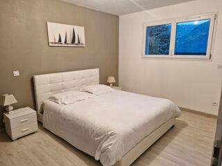  Appartement à louer 5 pièces 157 m²