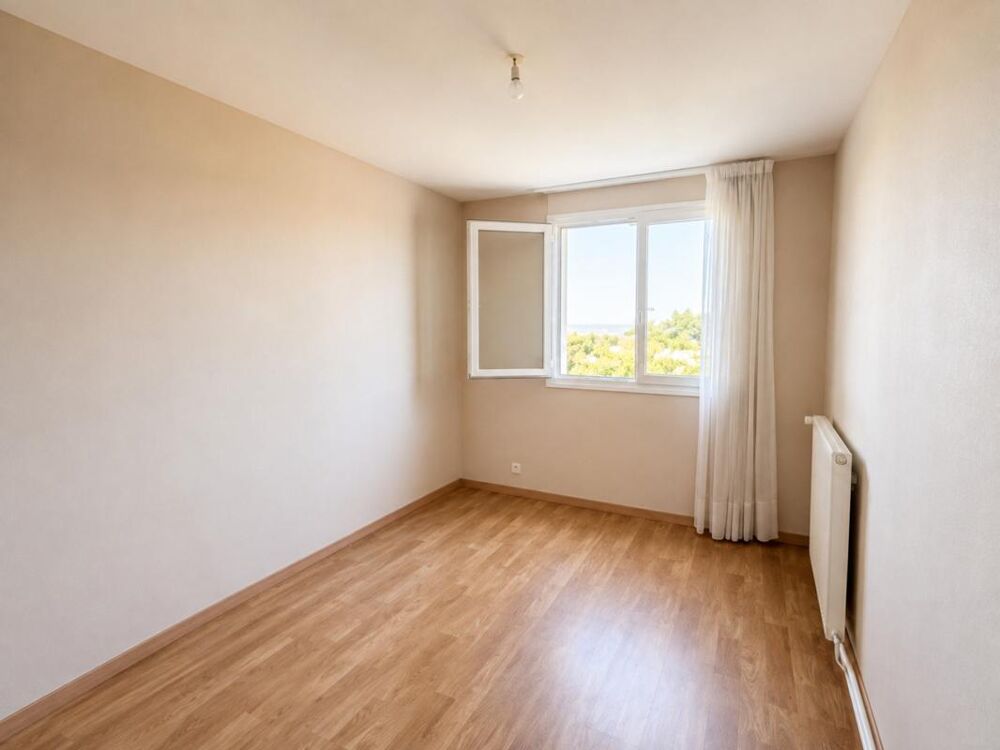 Vente Appartement Saint-Cyr-sur-Loire – Bel appartement T3 lumineux avec ascensceur, garage, cave et balcon Saint cyr sur loire