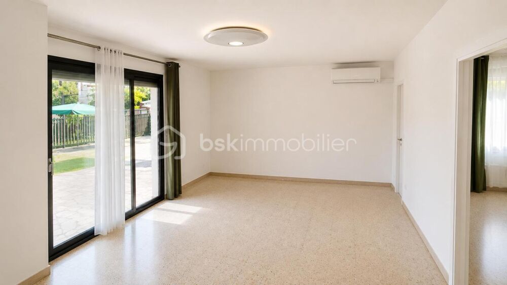 à vendre  Propriété/château Hyères (83400)