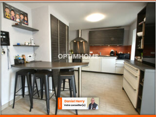  Maison  vendre 6 pices 140 m