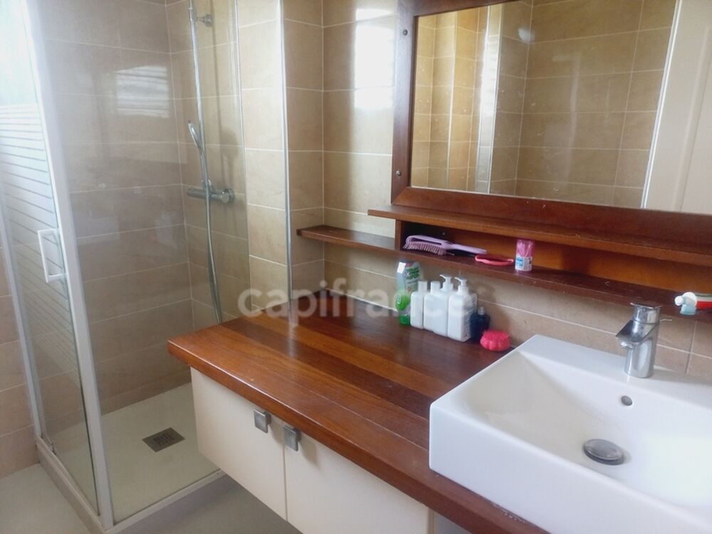 Vente Appartement Appartement à vendre 4 pièces BAIE MAHAULT (971) Baie mahault
