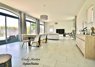  Propriété/château à vendre 4 pièces 178 m²