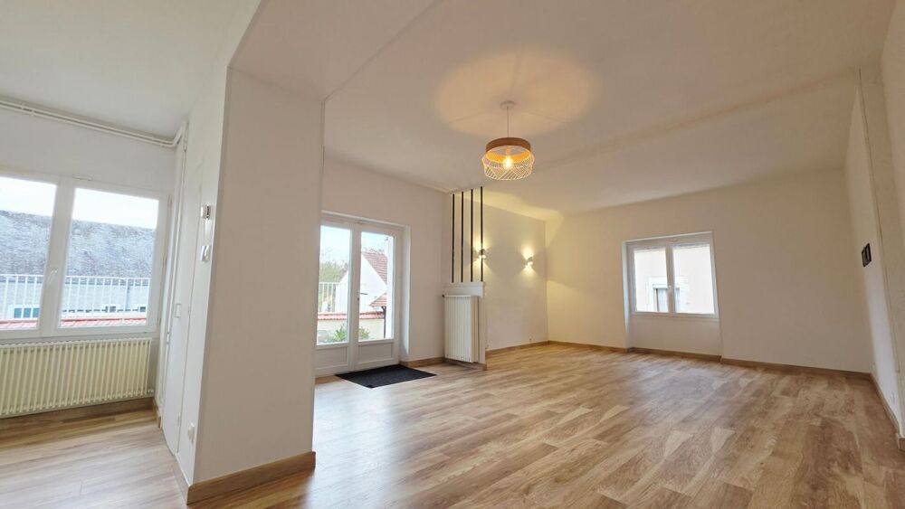 Vente Maison MEHUN SUR YEVRE MAISON RENOVEE 3 PIECES 91.6M² GARAGE Mehun sur yevre