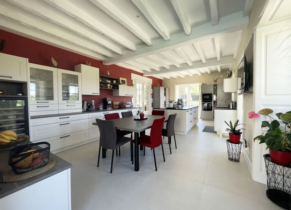 à vendre  Propriété/château Angoulême (16000)