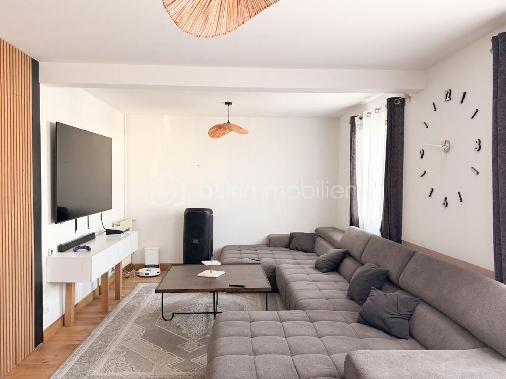 Vente Maison En Exclusivité, Maison de plain-pied 80m2 2 chambres Saint pierre la cour