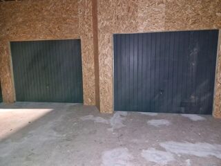  Parking / Garage à louer 1 pièce 30 m²