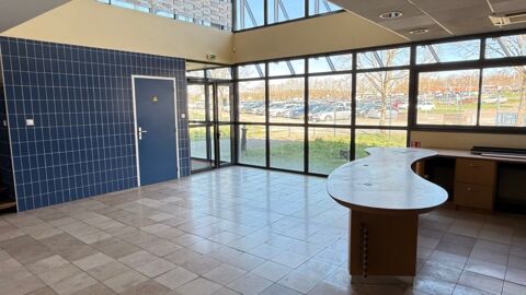 A vendre - Immeuble de bureaux 470000 71210 Torcy