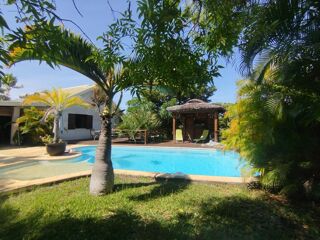  Villa à louer 5 pièces 125 m² Saint gilles bains