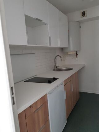  Appartement à louer 1 pièce 33 m²