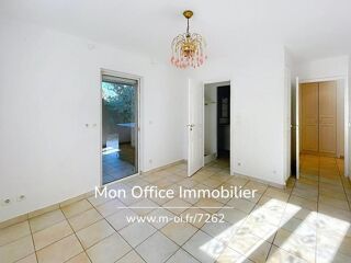 Vente Appartement Référence : 7262-LES. - APPARTEMENT T3 AVEC GARAGE ET GRAND JARDIN AU CENTRE DU VILLAGE DE COGOLIN Cogolin