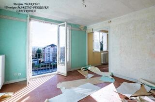  Immeuble à vendre 15 + pièces 609 m²