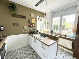  Propri�t�/ch�teau � vendre 6 pi�ces 150 m�