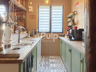  Maison  vendre 11 pices 325 m