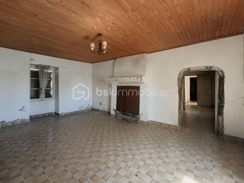 Longère en pierre 200 m² + dépendance  terrain 2 000 m²  A pied des sentiers côtiers