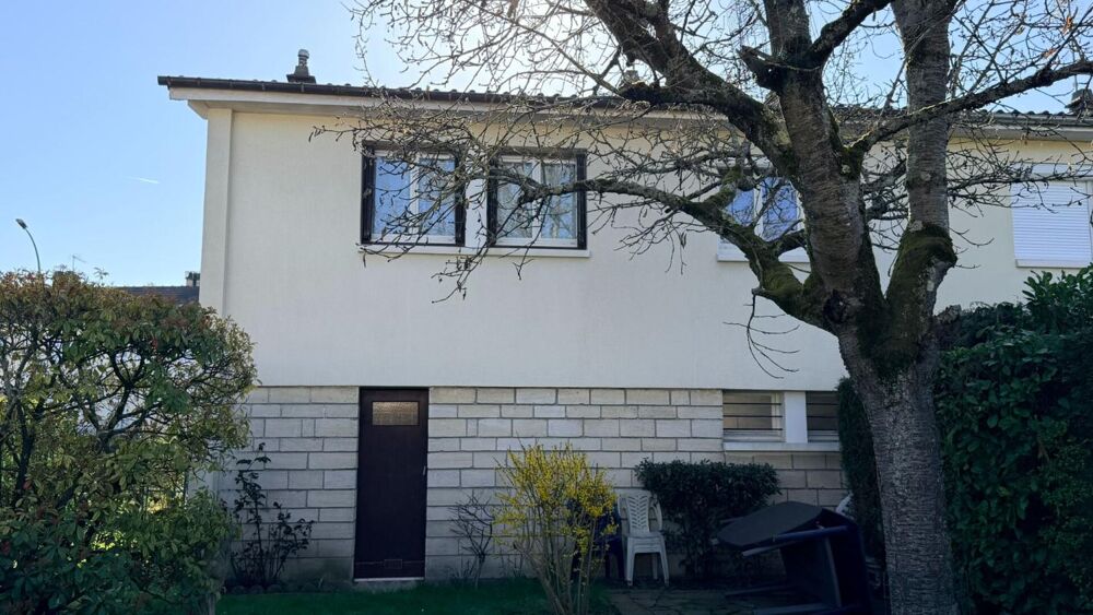 Maison familiale 5 pièces 86 m² , située à Taverny, Quartier Mermoz - Les Ecouardes