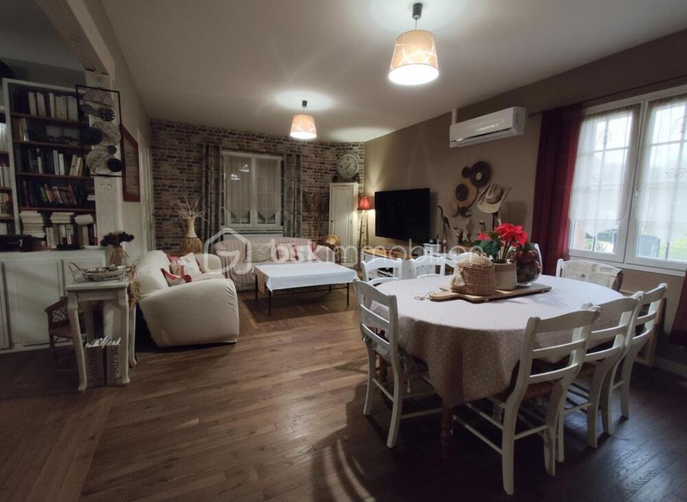Maison 4 chambres, 143 m2, terrain 531 m2 proche centre ville + Annexe 17m2