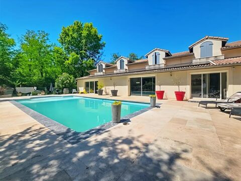   Maison de 11 pi�ces de 368 m� � Ch�teauneuf-sur-Is�re Maison - 11 pi�ce(s) - 368 m�