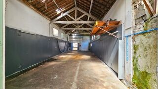  Immeuble � vendre 15 + pi�ces 200 m�