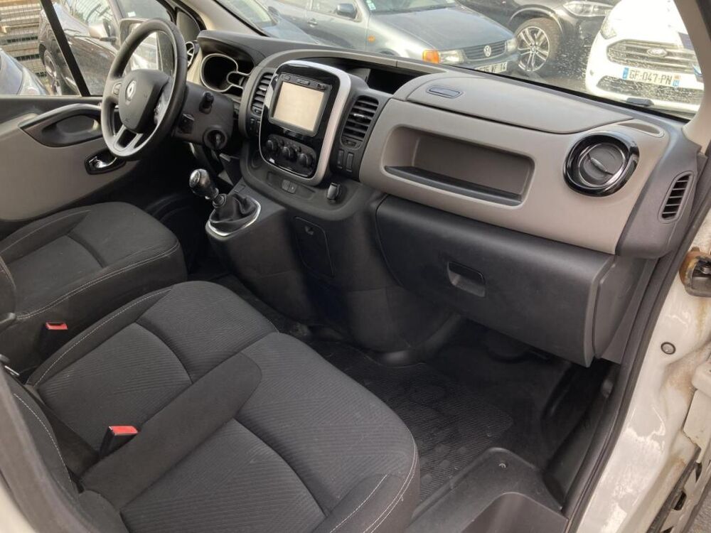 Trafic L2H1 1300 Kg 1.6 dCi 145 CH GRAND CONFORT - ENTRETIEN RENAUL 2019 occasion 14650 Carpiquet