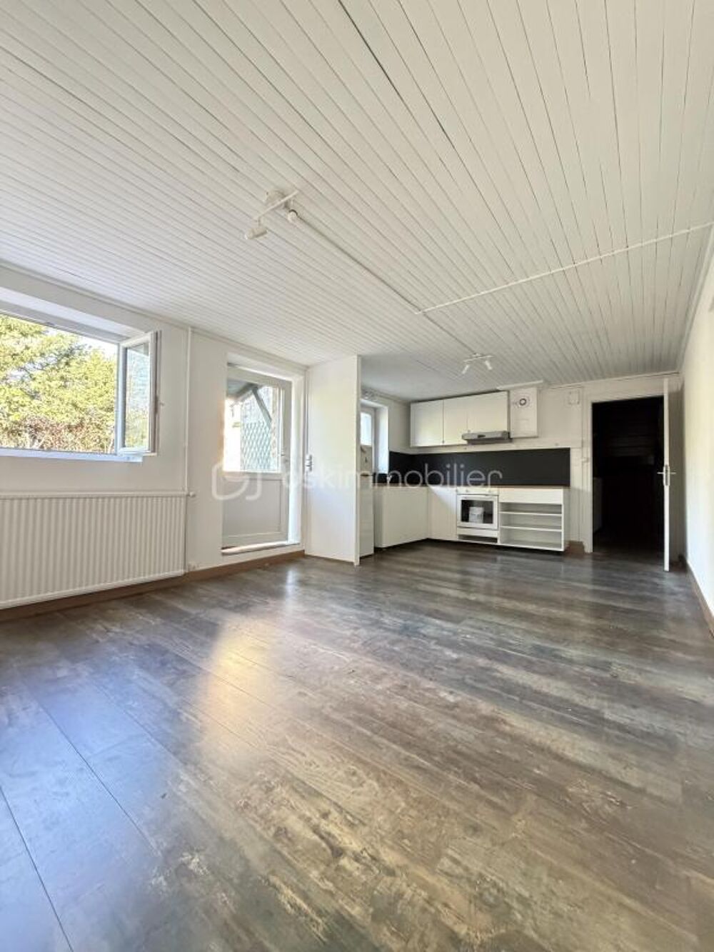 TASSIN - PLATEAU DE MEGINAND - MAISON T4 - TERRAIN ENVIRON 1 000 M2