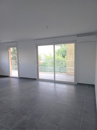  Appartement à louer 3 pièces 62 m²
