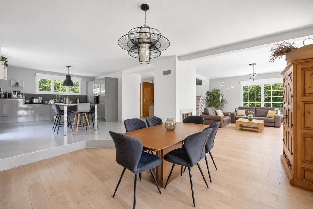 Vente Propriété/Château Propriété familiale de 185 m² avec piscine, sans vis-à-vis Durningen