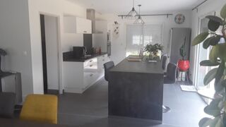 Maison à louer 5 pièces 158 m²