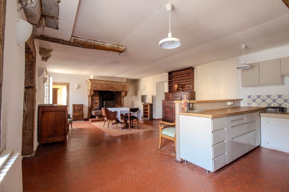 Vente Maison Imposante Maison en Pierre du XVIIe Siècle à 10 minutes du centre ville de Dole Biarne