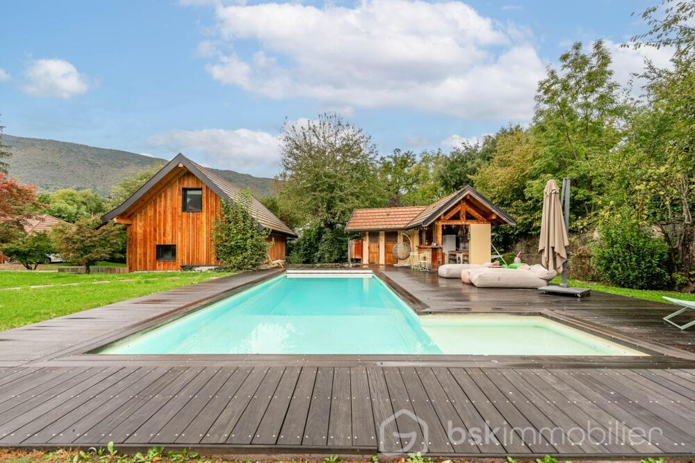 à vendre  Propriété/château Saint-Jorioz (74410)
