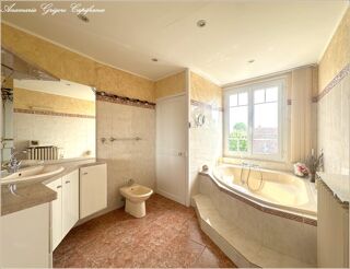  Maison � vendre 6 pi�ces 231 m�