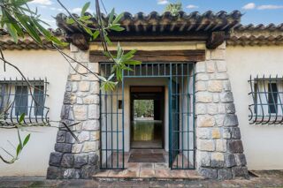  Villa � vendre 9 pi�ces 446 m�