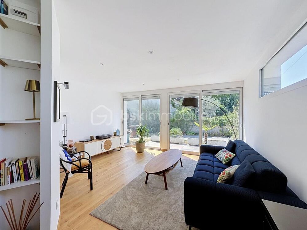 Vente Maison Charmante maison familiale avec 2 chambres, bureau et jardin de 497 m² Champigny sur marne