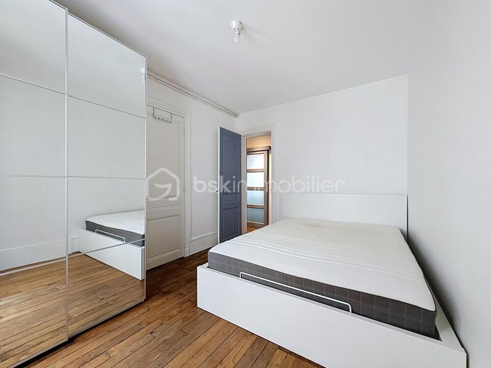 Vente Appartement PARIS 17e – T2 DE CARACTÈRE AU CALME D'UNE IMPASSE Paris 17