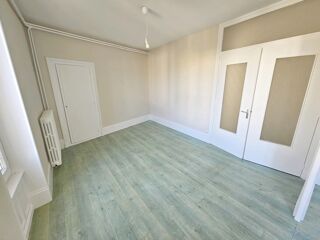  Appartement à louer 2 pièces 38 m²