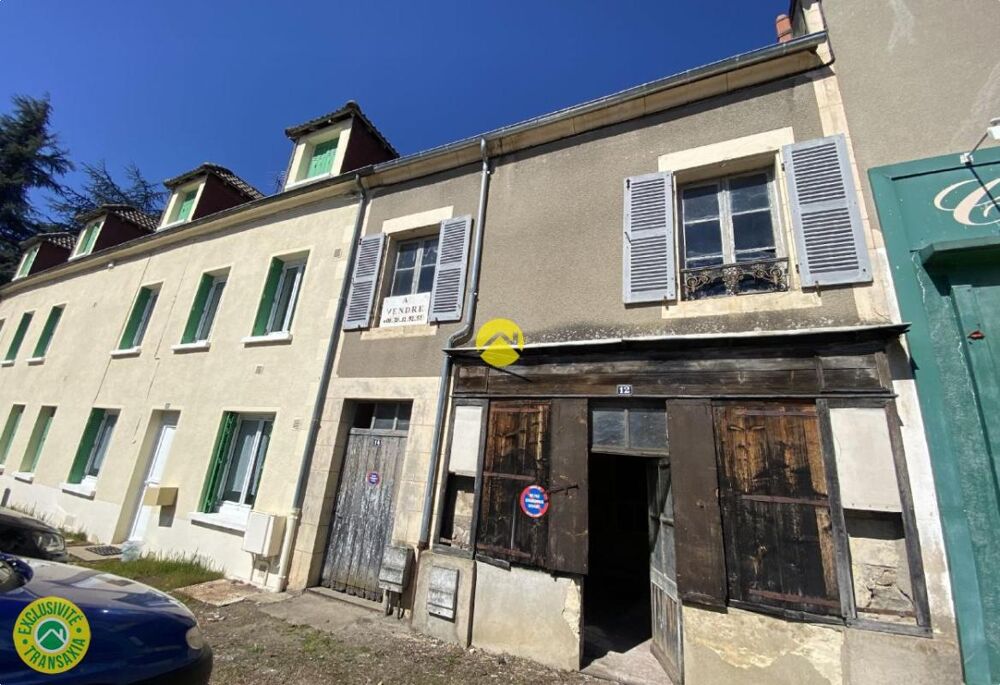 Immeuble et maison à rénover