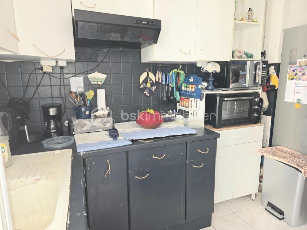 SÈTE  COEUR DE VILLE  SECTEUR MÉDIATHÈQUE Appartement T2 vendu loué  Idéal investisseur