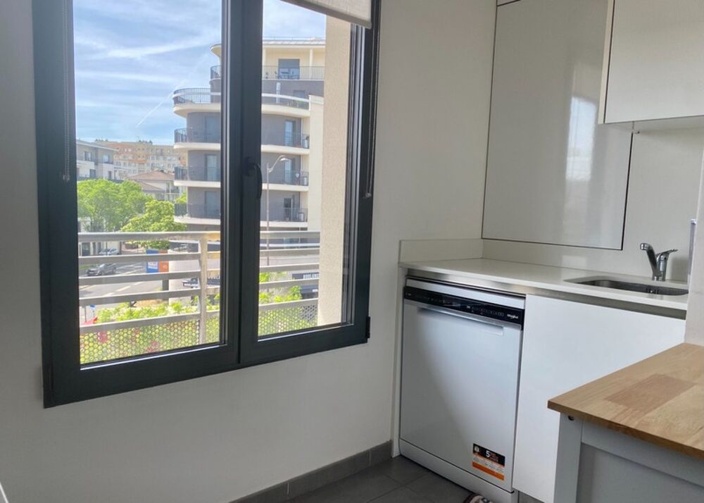 Vente Appartement APPARTEMENT 2 PIECES EN DUPLEX NANTERRE (92) Nanterre