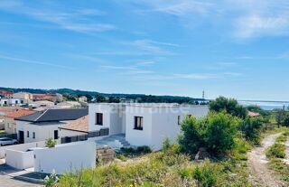  Villa  vendre 5 pices 105 m