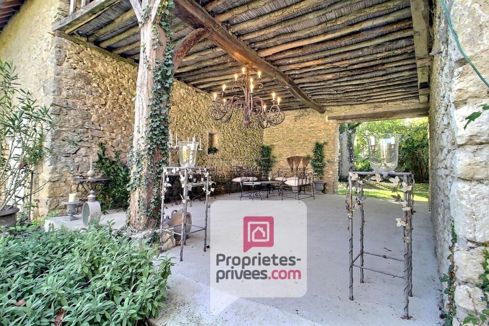 VENTE MAISON DE CARACTERE - Entre MONTARGIS et FONTAINBLEAU, à 1h10 de PARIS