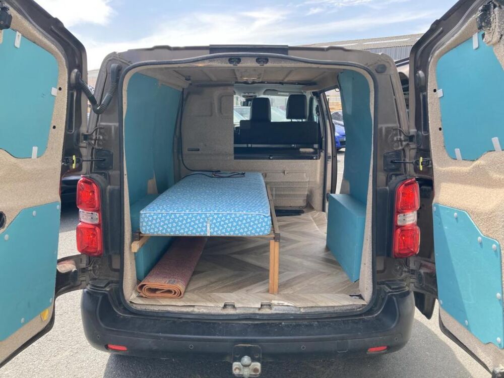 Expert Long 2.0 BlueHDi 120 CH FINITION PREMIUM - AMENAGE ENTRETIEN 2019 occasion 14650 Carpiquet