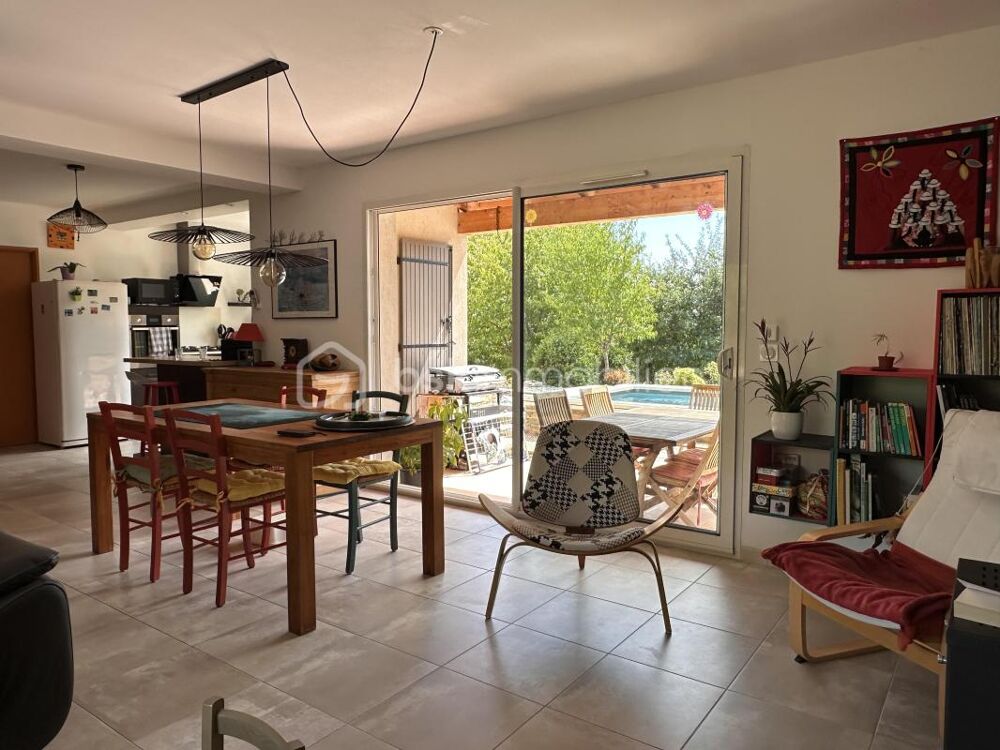 Vente Villa Maison récente – 3 chambres + bureau, terrain de 500 m² avec piscine Fontienne