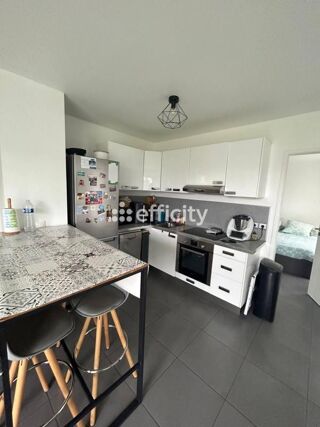  Appartement � vendre 4 pi�ces 80 m�