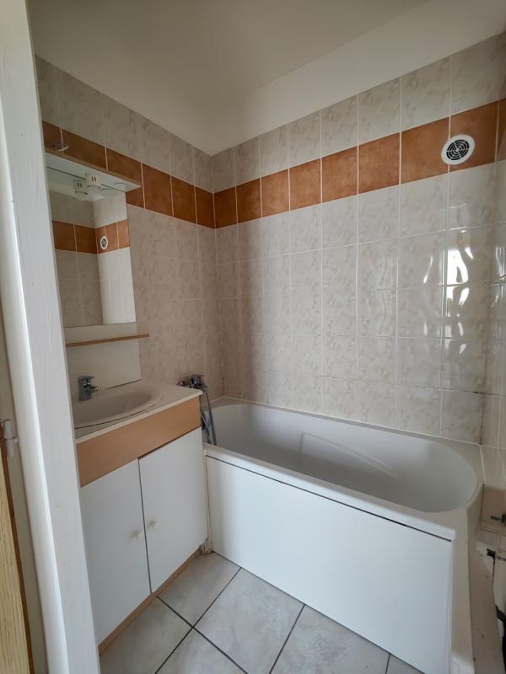 Appartement 42m² à vendre 3 pièces LODEVE (34)