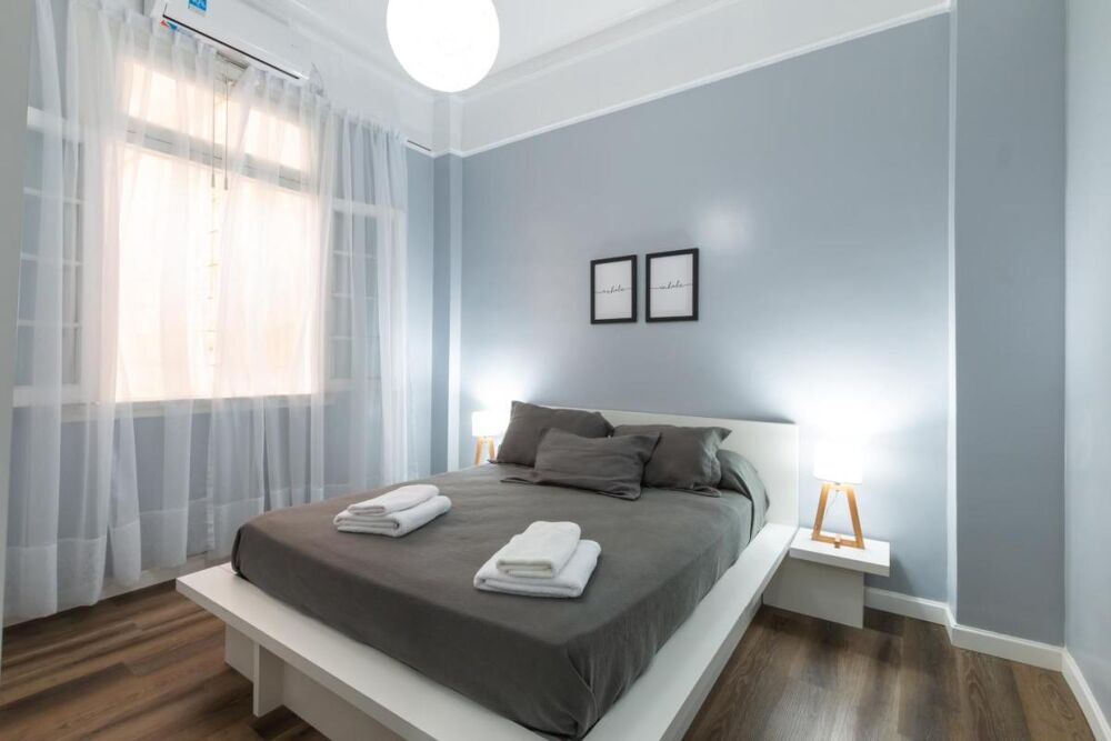 Vente Appartement 2 PIÈCES de 49m² + TERRASSE + PKG(s) Royan