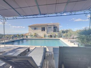  Propri�t�/ch�teau � vendre 8 pi�ces 176 m�