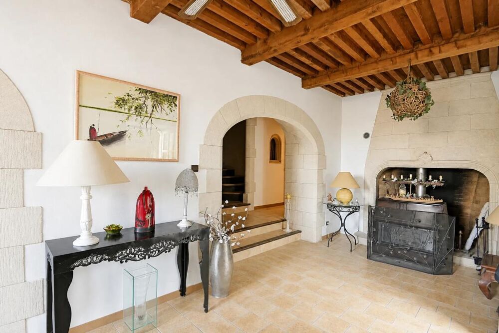 Vente Maison Maison de 12 pièces de 231 m² à Saint-Jean-de-Ceyrargues Saint jean de ceyrargues