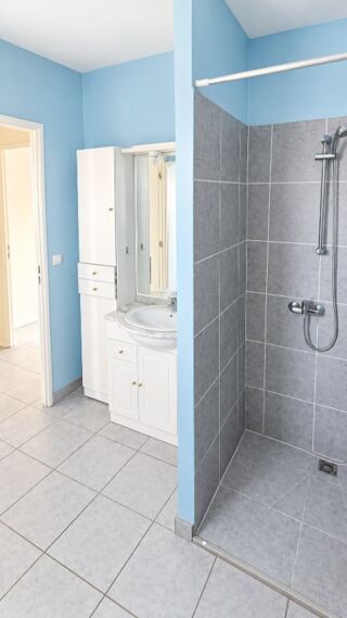  Appartement à louer 1 pièce 35 m²